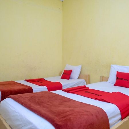 Reddoorz Near Pelabuhan Nusantara Parepare Dış mekan fotoğraf