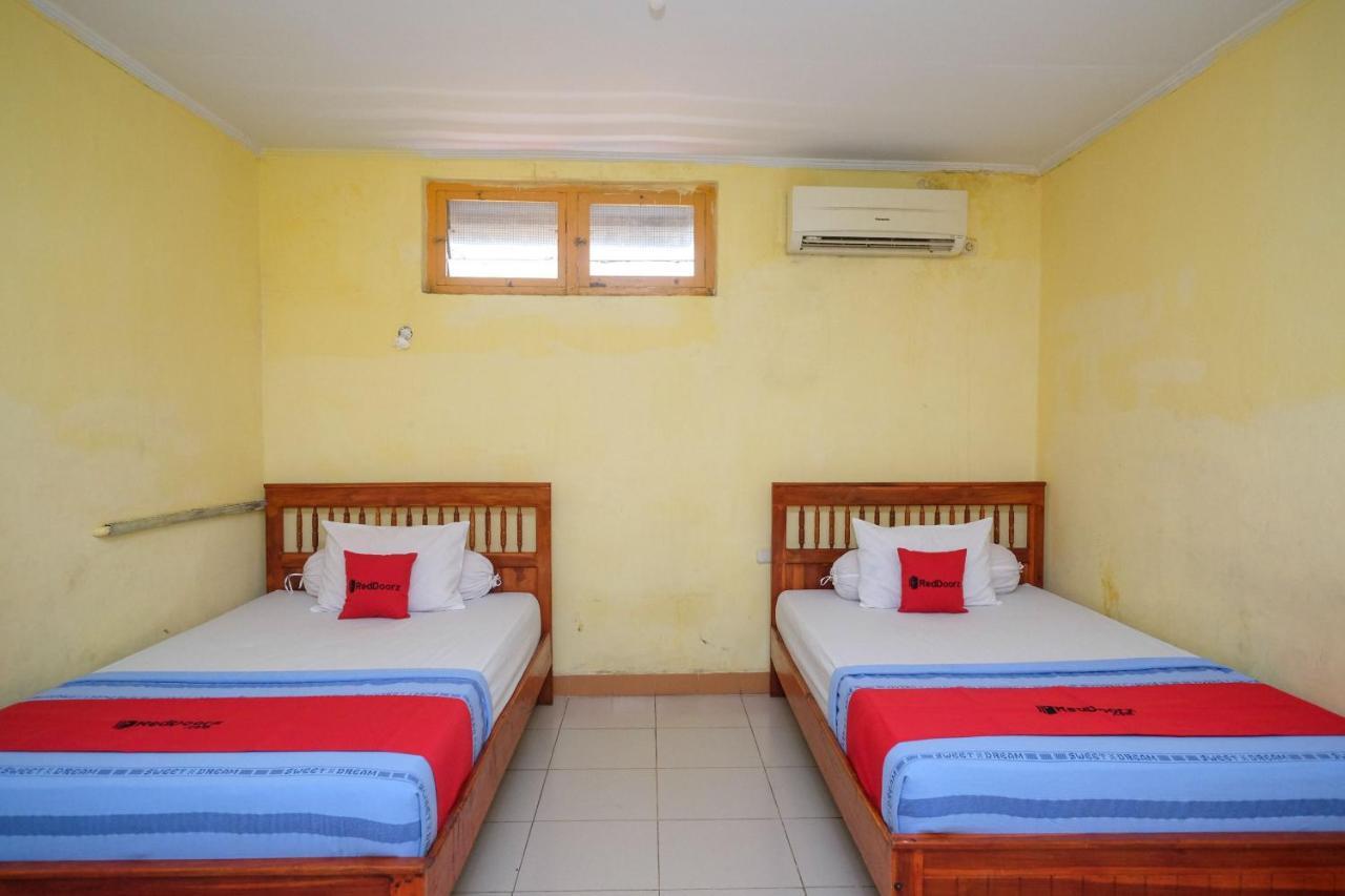 Reddoorz Near Pelabuhan Nusantara Parepare Dış mekan fotoğraf