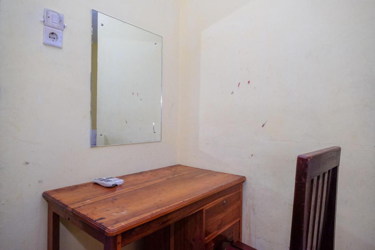 Reddoorz Near Pelabuhan Nusantara Parepare Dış mekan fotoğraf