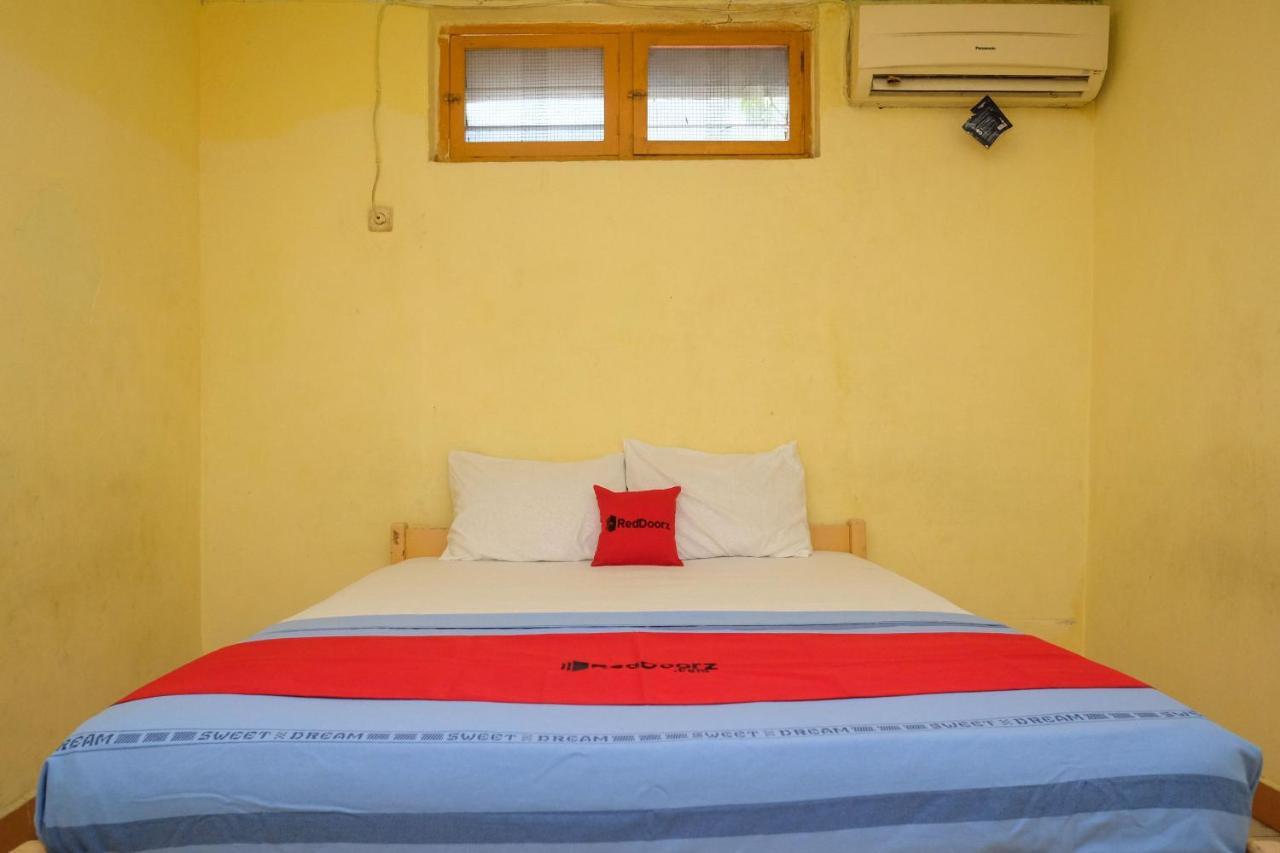 Reddoorz Near Pelabuhan Nusantara Parepare Dış mekan fotoğraf