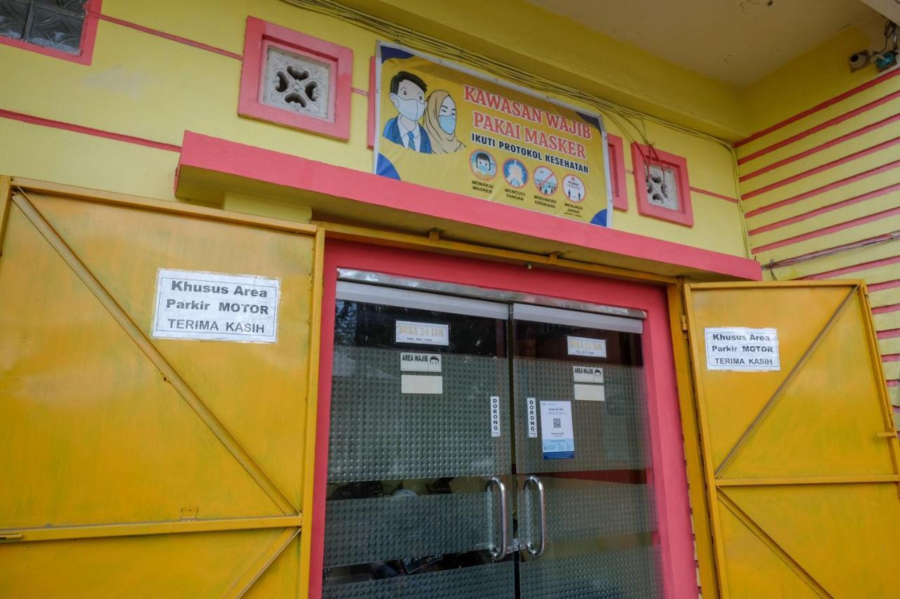 Reddoorz Near Pelabuhan Nusantara Parepare Dış mekan fotoğraf